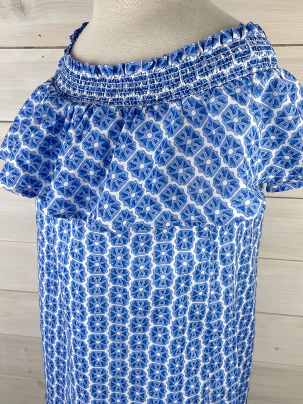 Vineyard Vines Blue Ruffle Elastic Shoulder Sleeveless Dress Womens Size Medium - Picture 5 of 7